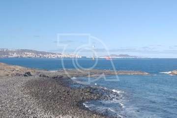  Una gran mancha de aceite, cerca de la costa de Jinámar (Telde)/TA.
